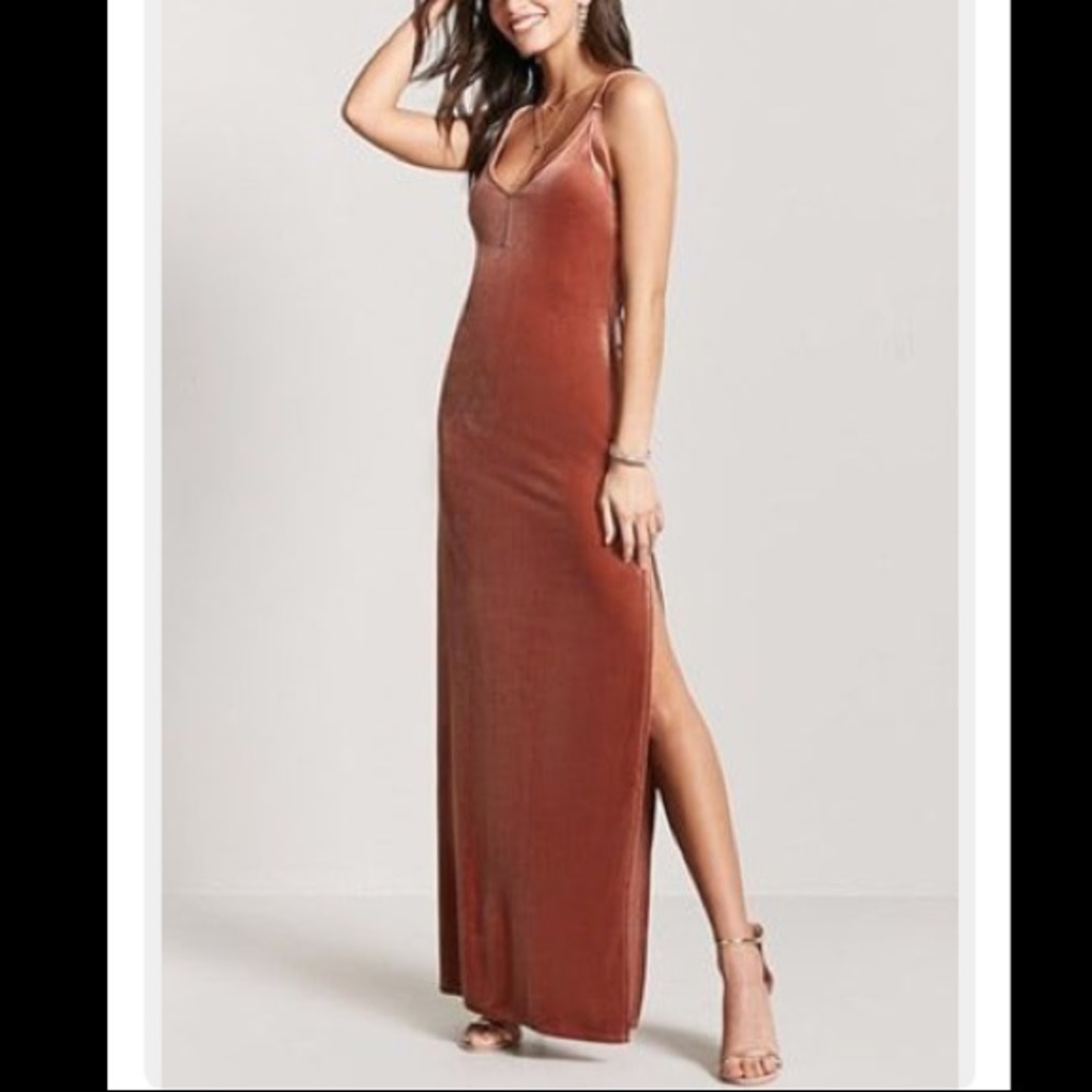 ❗️NWOT Velvet Maxi